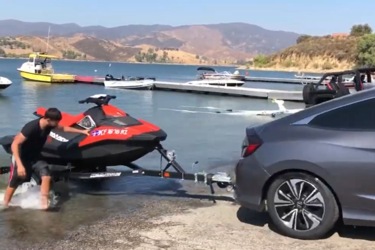 Can a Honda Civic Tow a Jet Ski