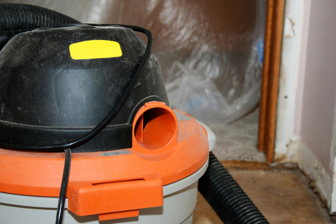 How To Turn Shop Vac Into Carpet Extractor - (Photos Included)